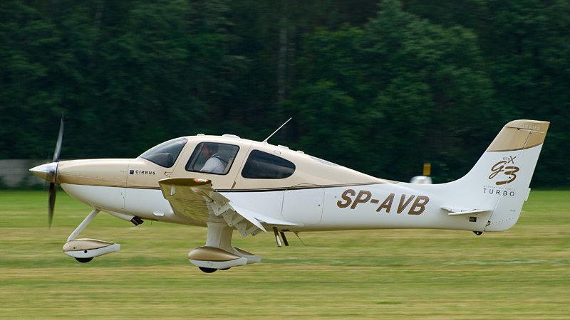 082_Goraszka_Cirrus SR22.jpg